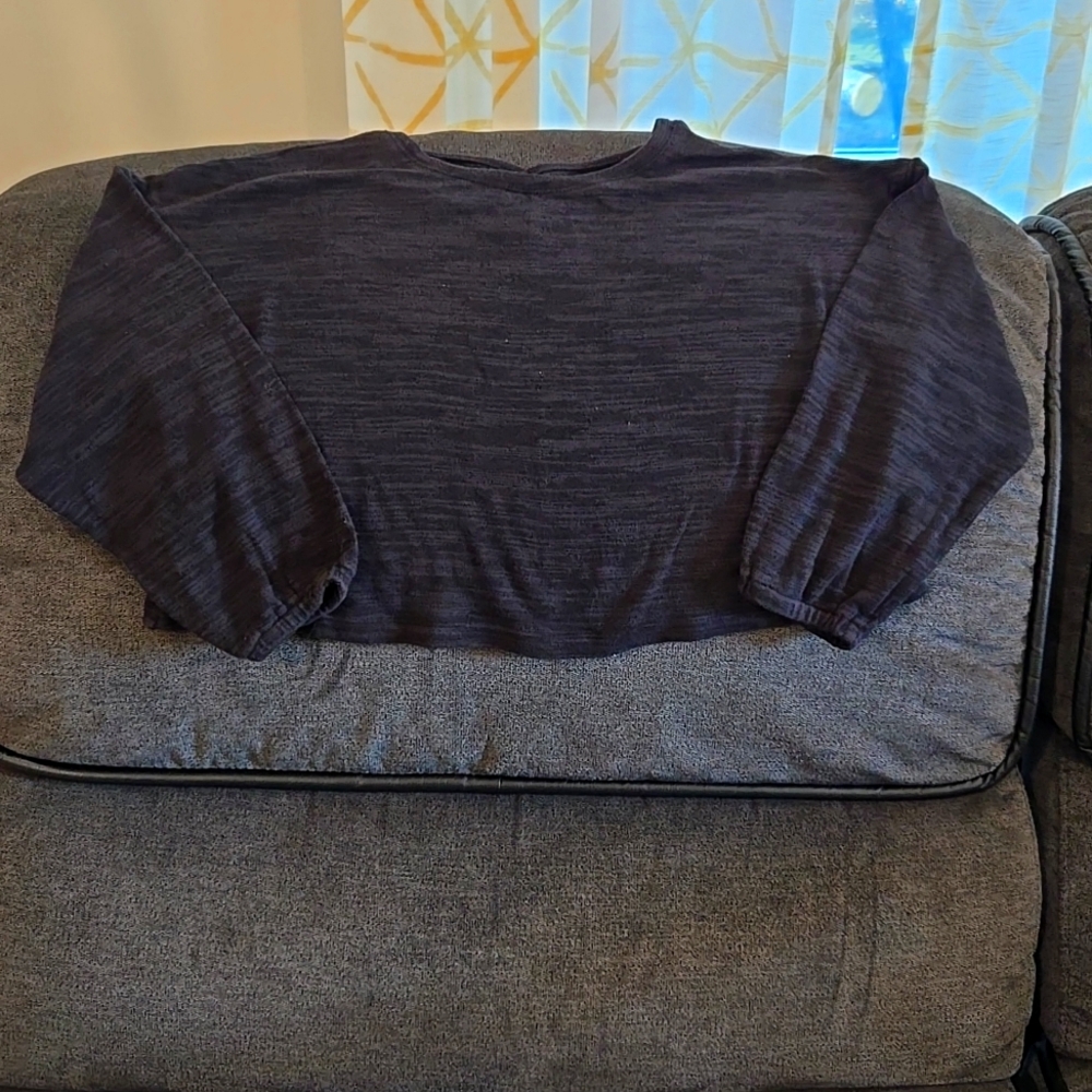 Girls cropped sweater with cross back gray/black puff sleeves size 10/12